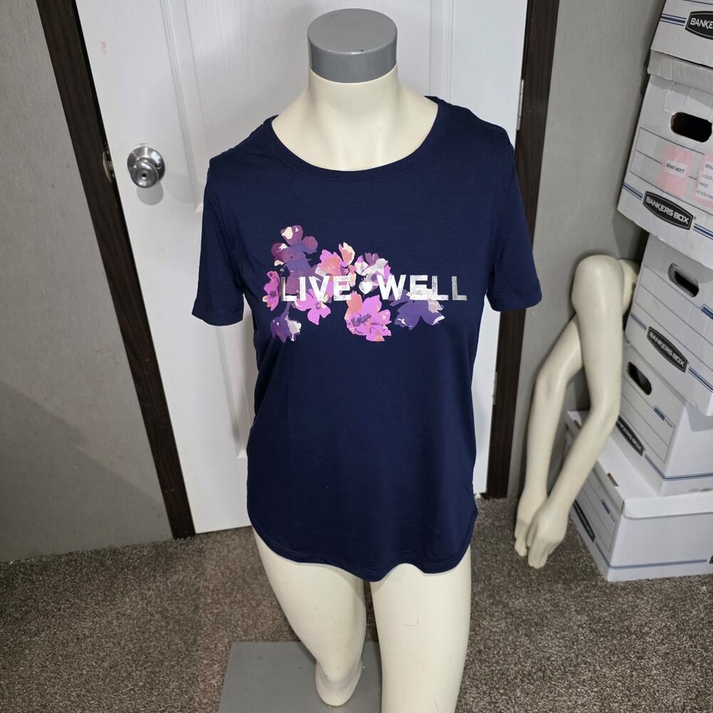 Live. Well shortsleeve t-shirt